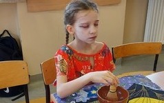 12 "Kobiety Afryki, Azji"