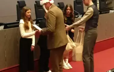 1 (3)