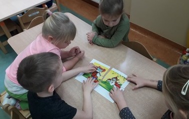 DZIEŃ POST. Z BAJKI 8