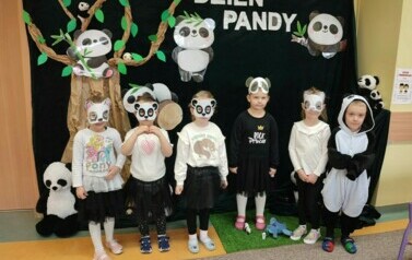 1710512110176