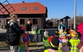 230dbd1b-98ae-418a-bd32-65f13a4214d6