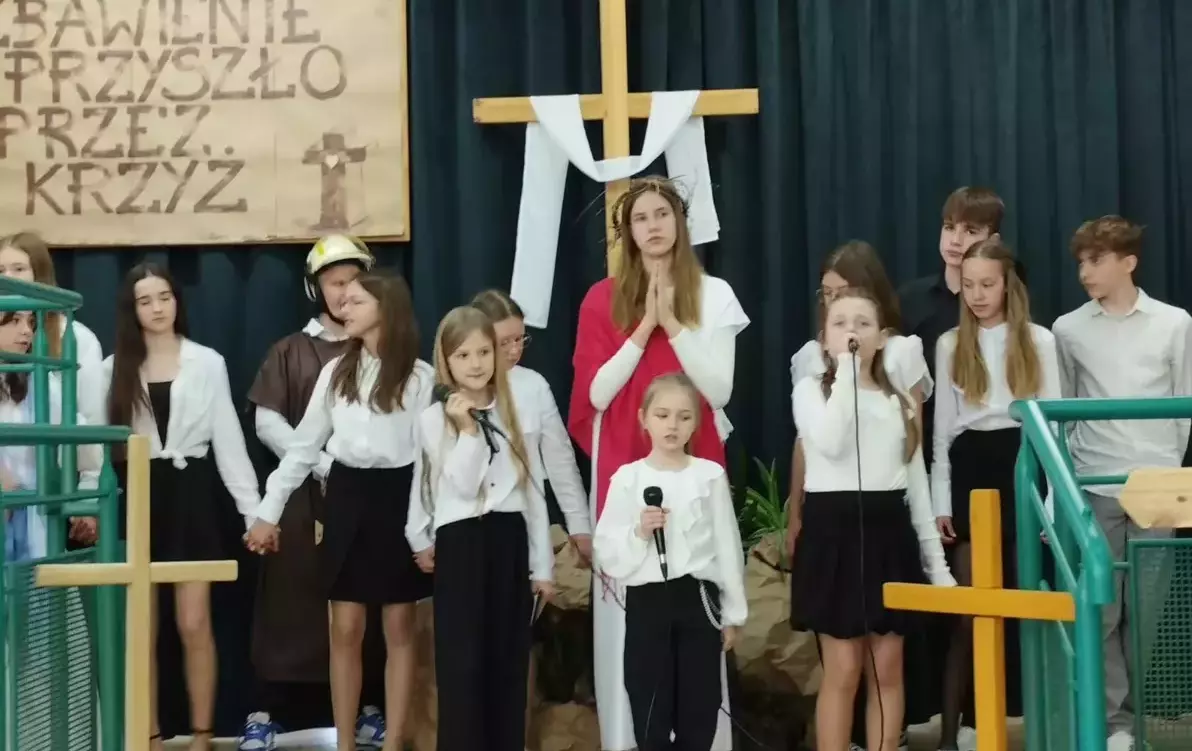 Zdjęcie do Misterium Wielkanocne w naszej szkole