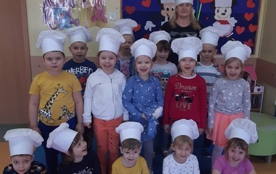 Zdjęcie do &bdquo;Mali kucharze&rdquo;- zajęcia w grupie 5,6- latk&oacute;w
