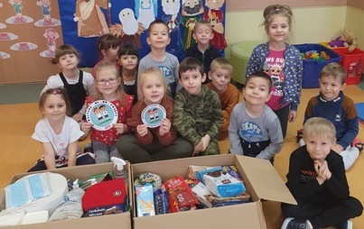 Zdjęcie do ZSP, Przedszkole przyłączyło się do akcji  świątecznej  dla dzieci z Domu dla Dzieci i Młodzieży &bdquo;Szansa&rdquo; w Kosewie